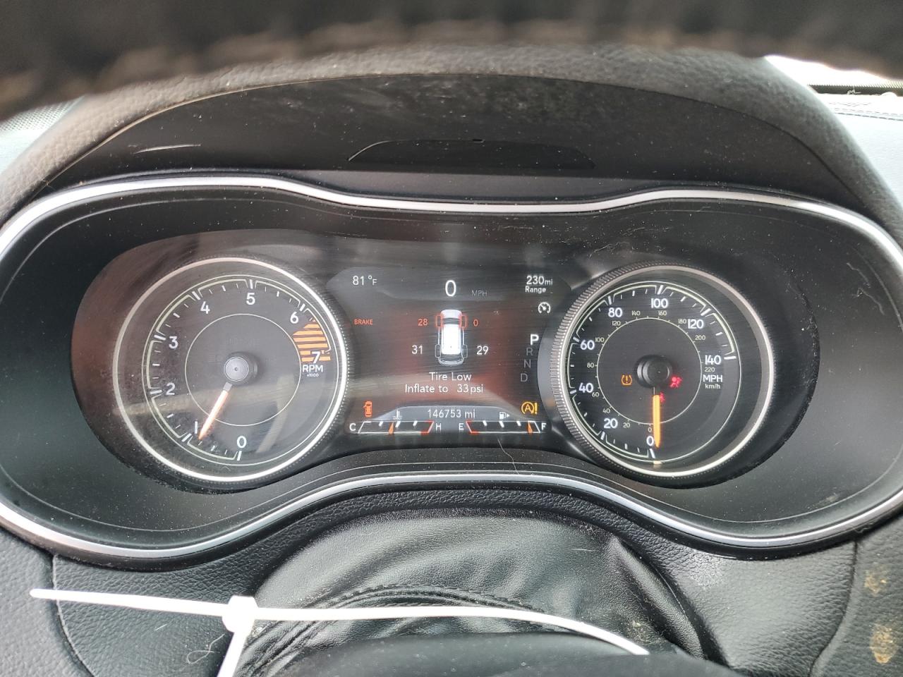 2019 JEEP CHEROKEE LIMITED photo 9