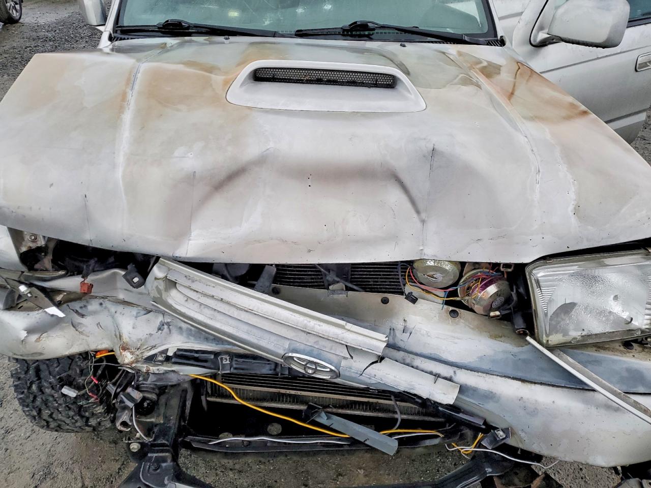 2001 TOYOTA 4RUNNER SR5 photo 12