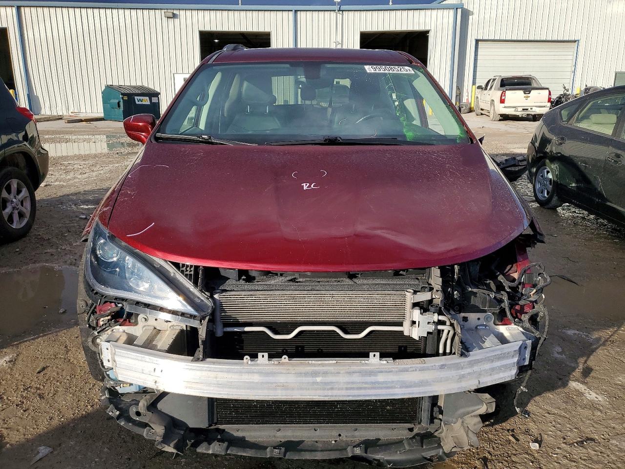 2019 CHRYSLER PACIFICA TOURING L photo 9