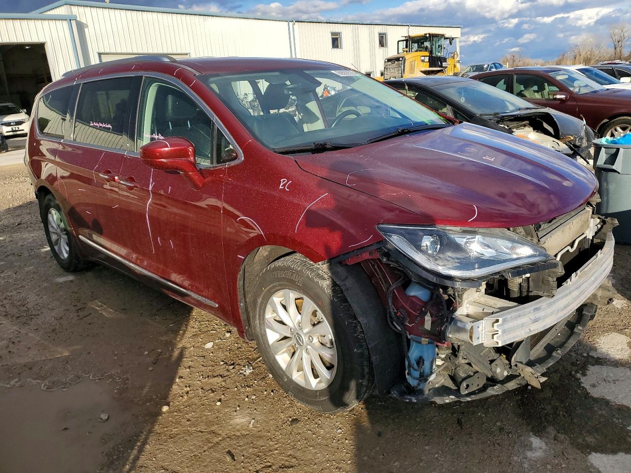 2019 CHRYSLER PACIFICA TOURING L photo 7