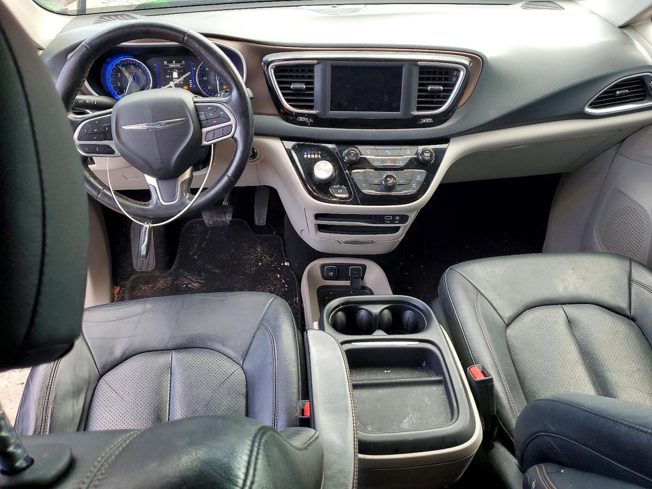 2019 CHRYSLER PACIFICA TOURING L photo 15