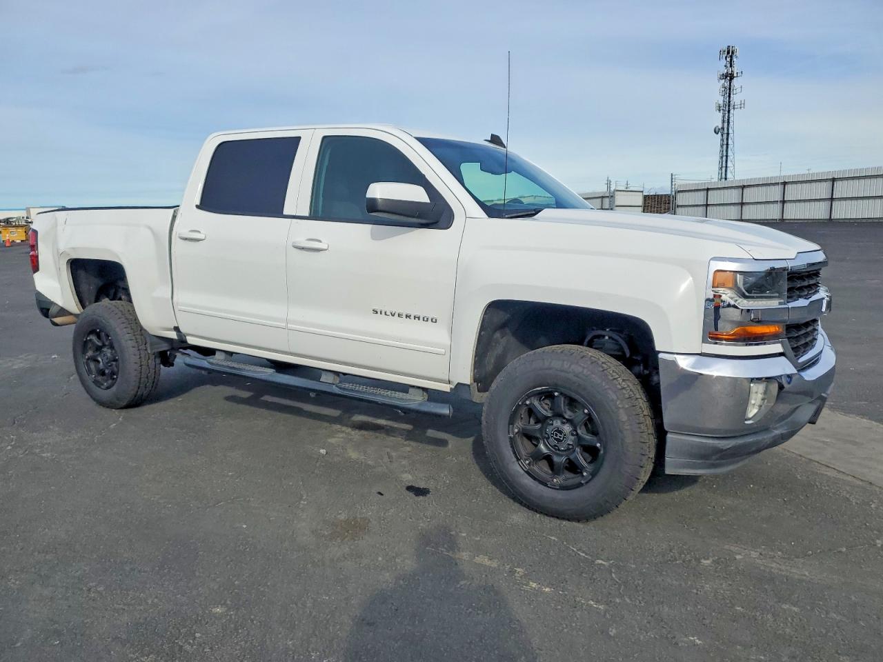2017 CHEVROLET SILVERADO C1500 LT photo 7