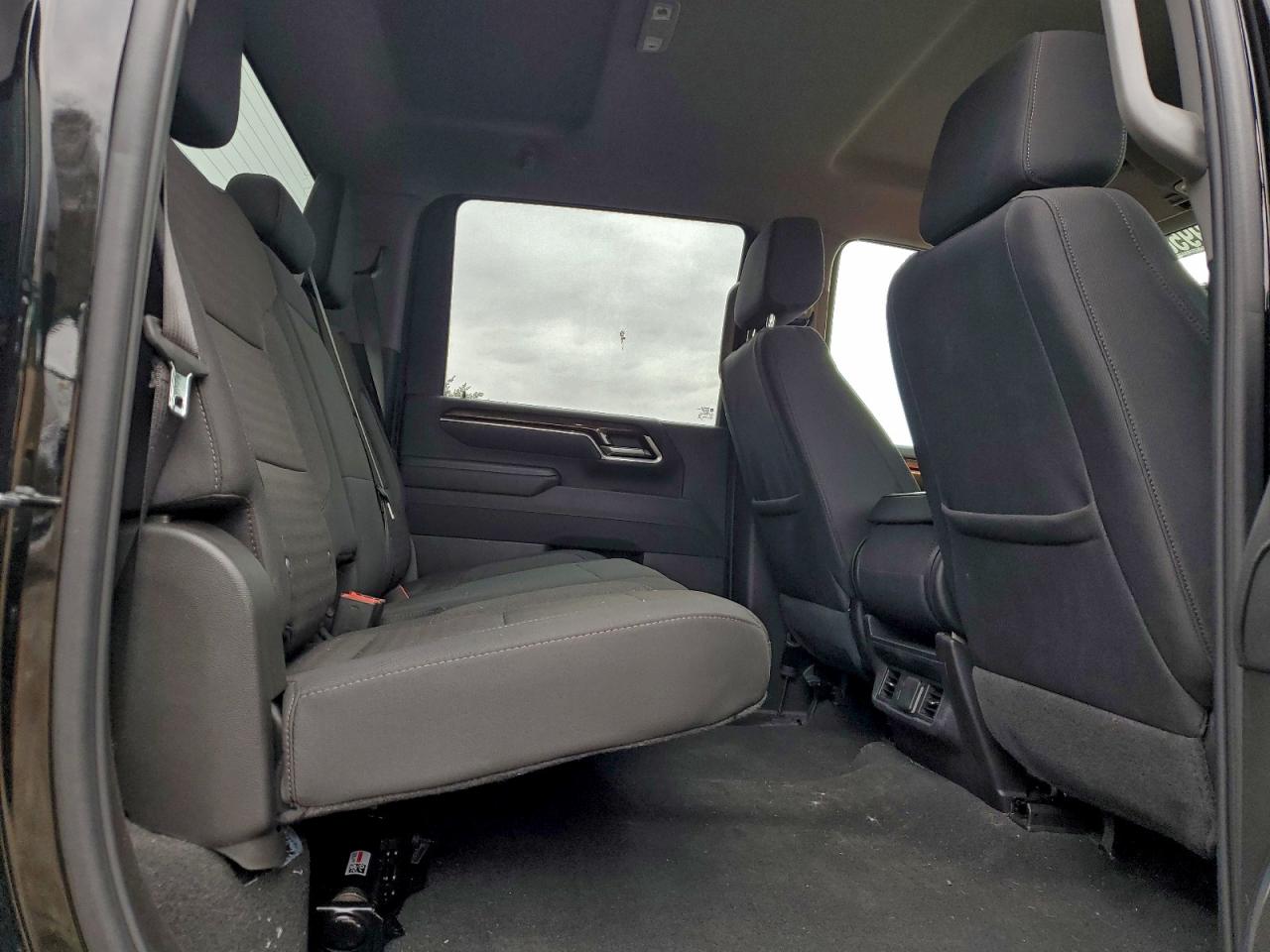 2025 CHEVROLET SILVERADO K2500 HEAVY DUTY LT photo 28