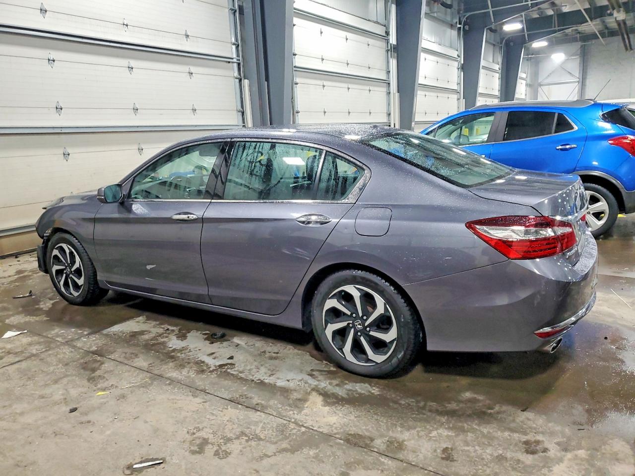 2017 HONDA ACCORD EXL photo 2