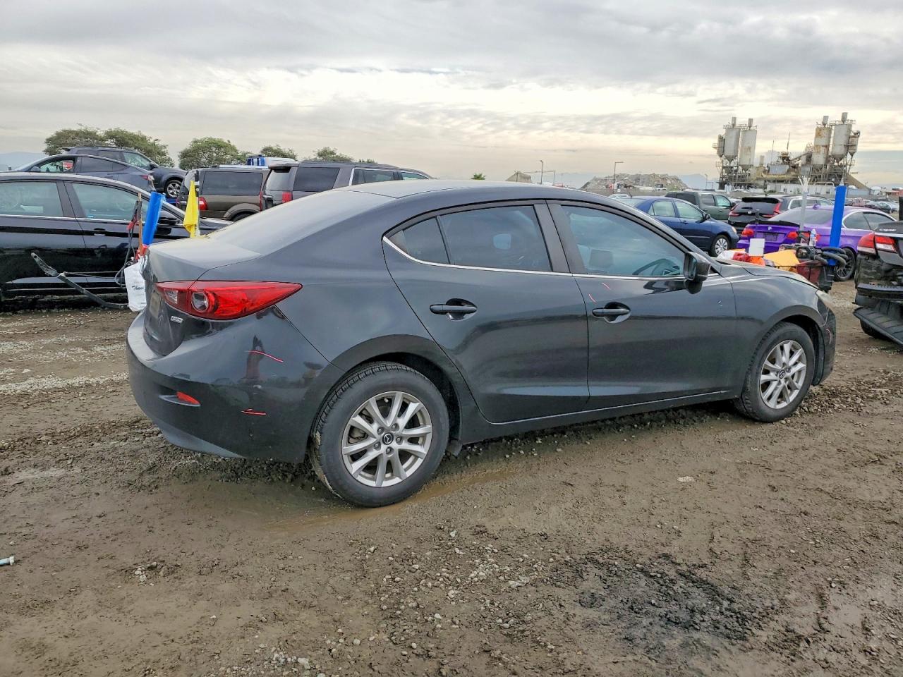 2018 MAZDA 3 SPORT photo 3