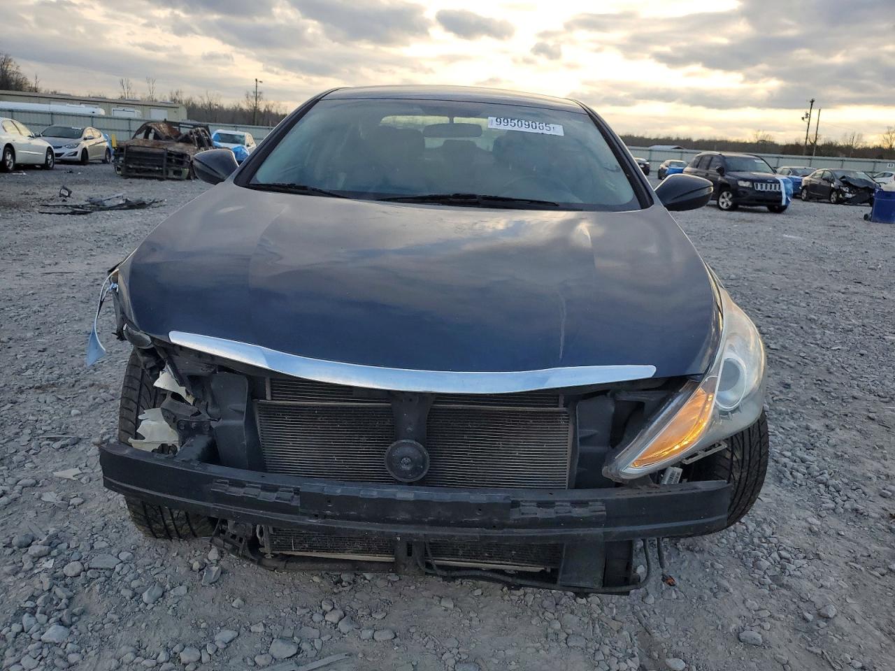 2011 HYUNDAI SONATA SE photo 5