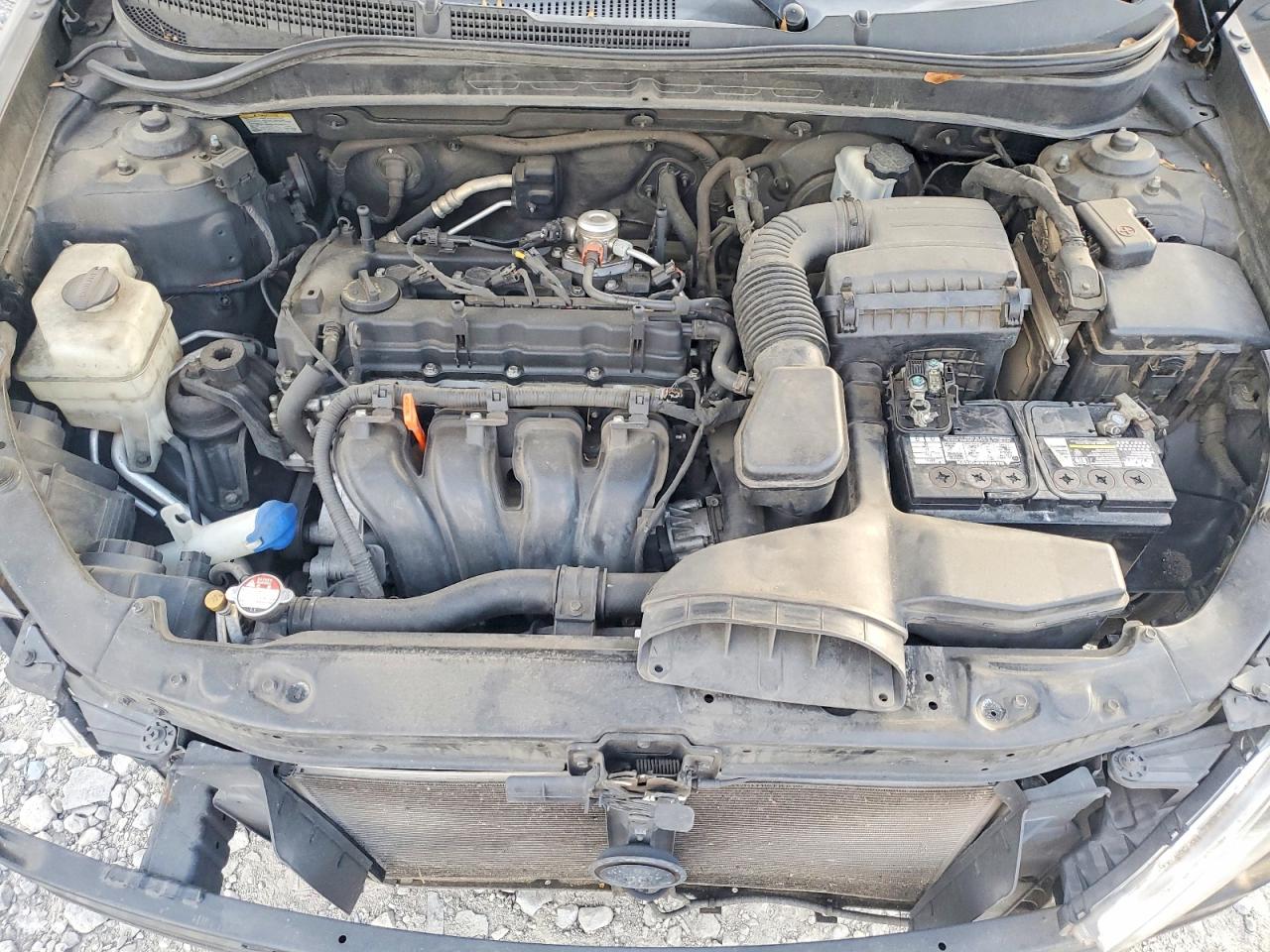 2011 HYUNDAI SONATA SE photo 11