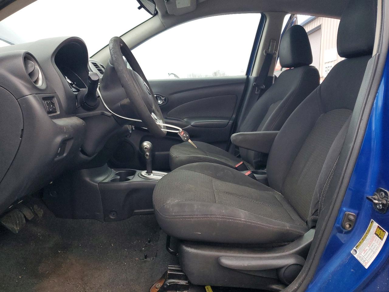 2014 NISSAN VERSA S photo 7
