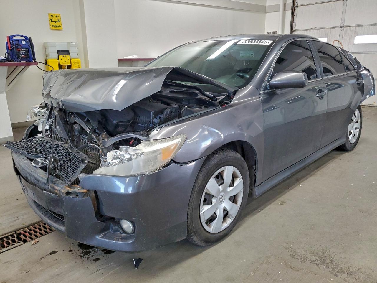 2010 TOYOTA CAMRY