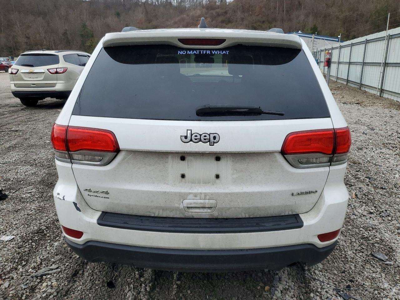 2015 JEEP GRAND CHEROKEE LAREDO photo 6