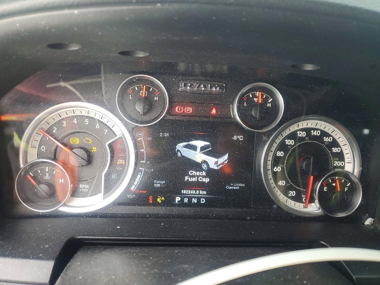 2014 RAM 1500 SPORT photo 9
