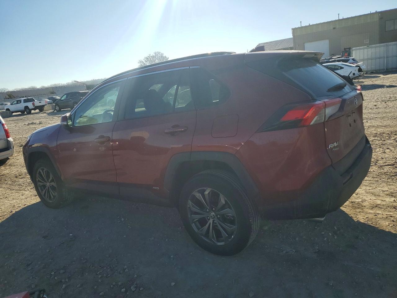 2024 TOYOTA RAV4 XLE PREMIUM photo 3