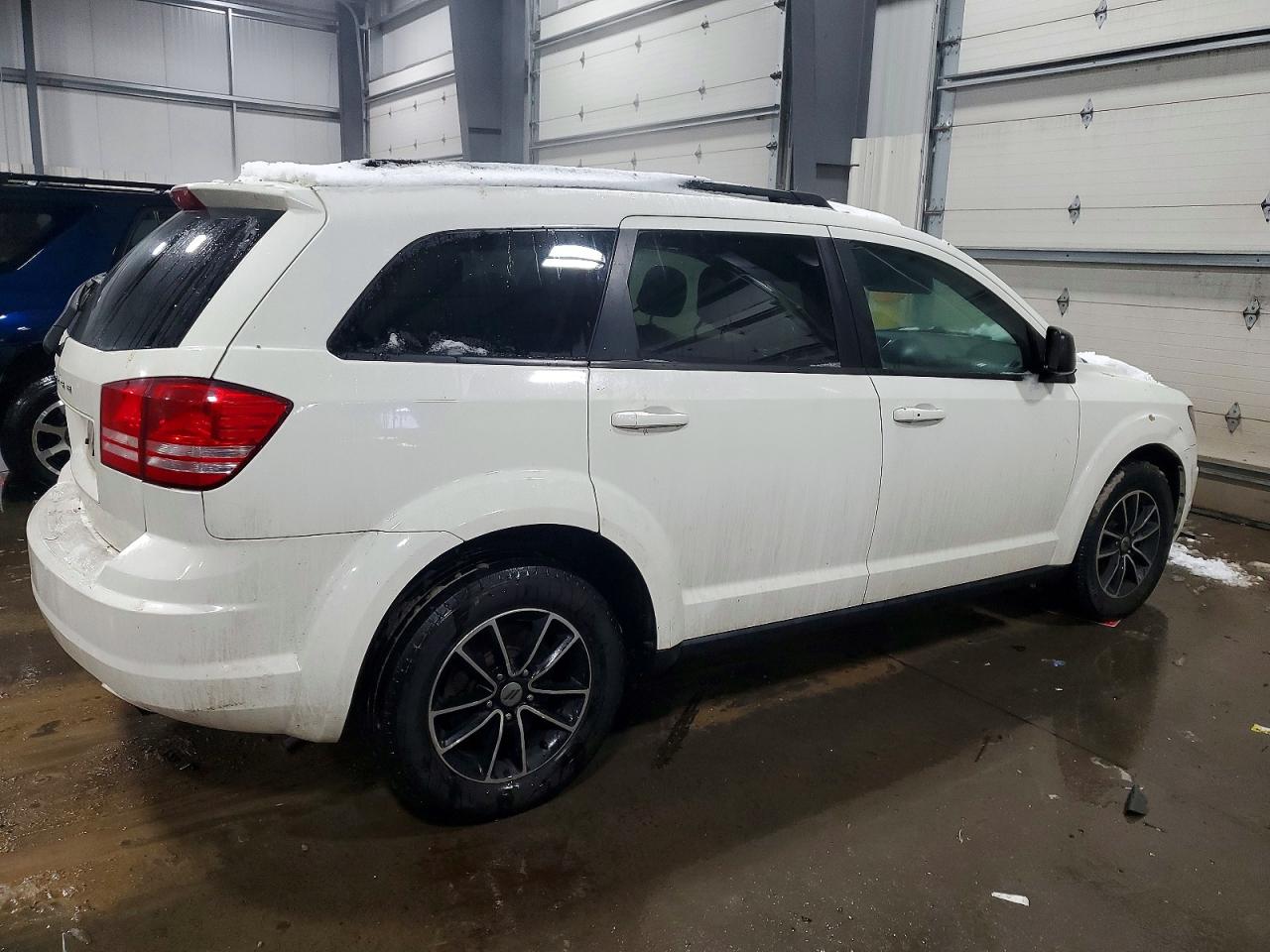 2018 DODGE JOURNEY SE photo 3