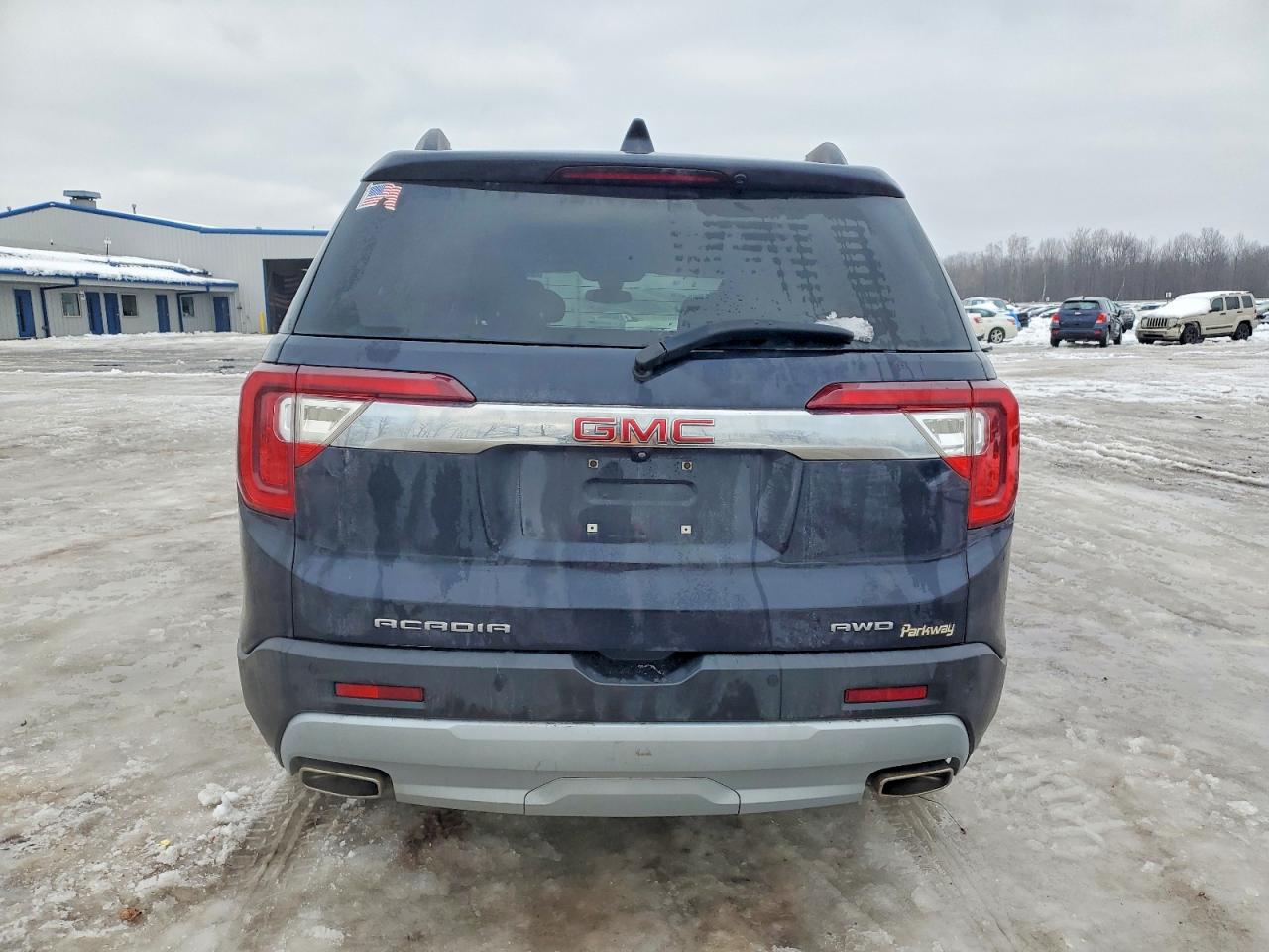 2021 GMC ACADIA SLE photo 2