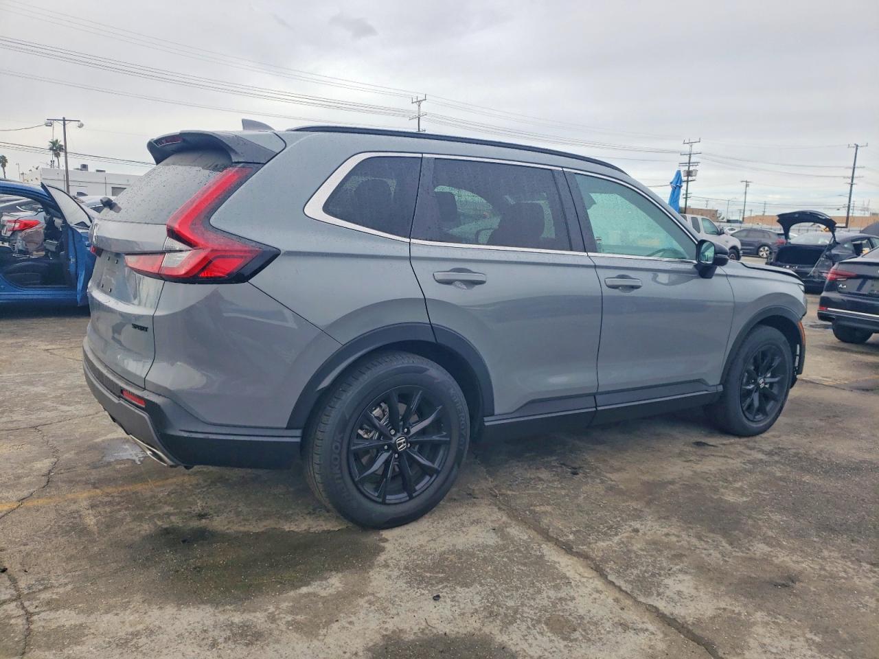2025 HONDA CR-V SPORT photo 3