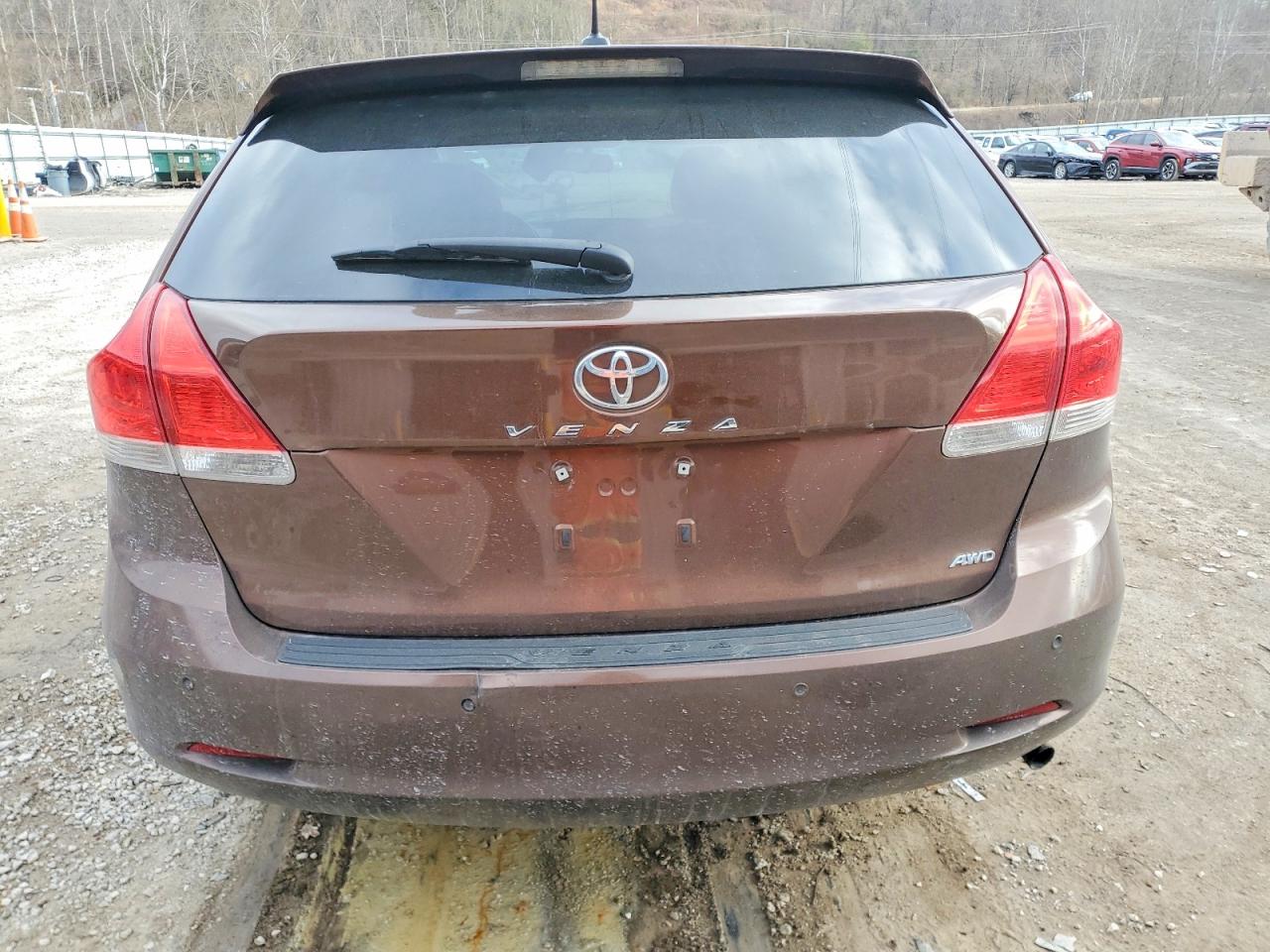 2009 TOYOTA VENZA photo 6