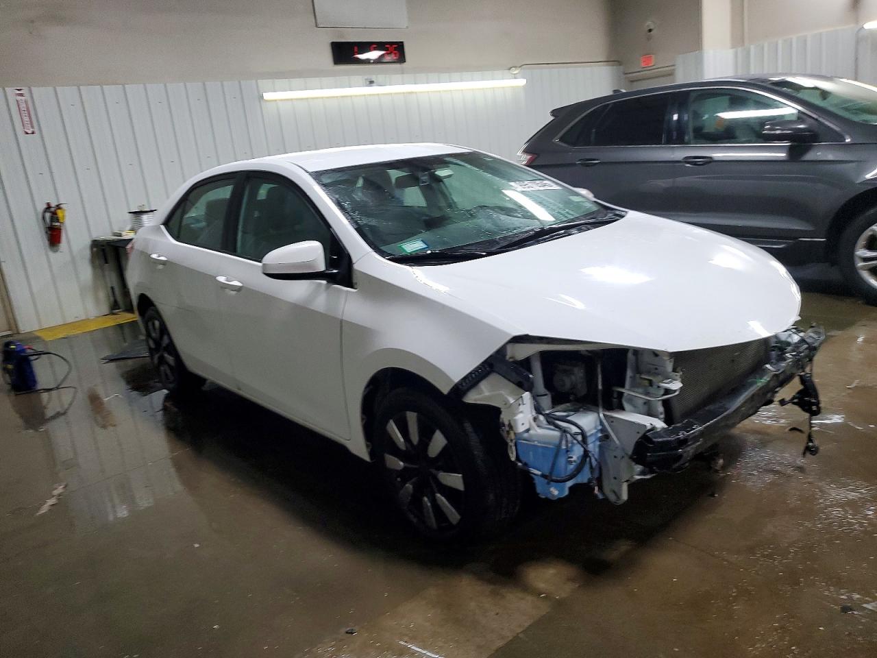 2016 TOYOTA COROLLA L photo 4