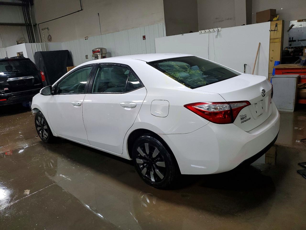 2016 TOYOTA COROLLA L photo 2