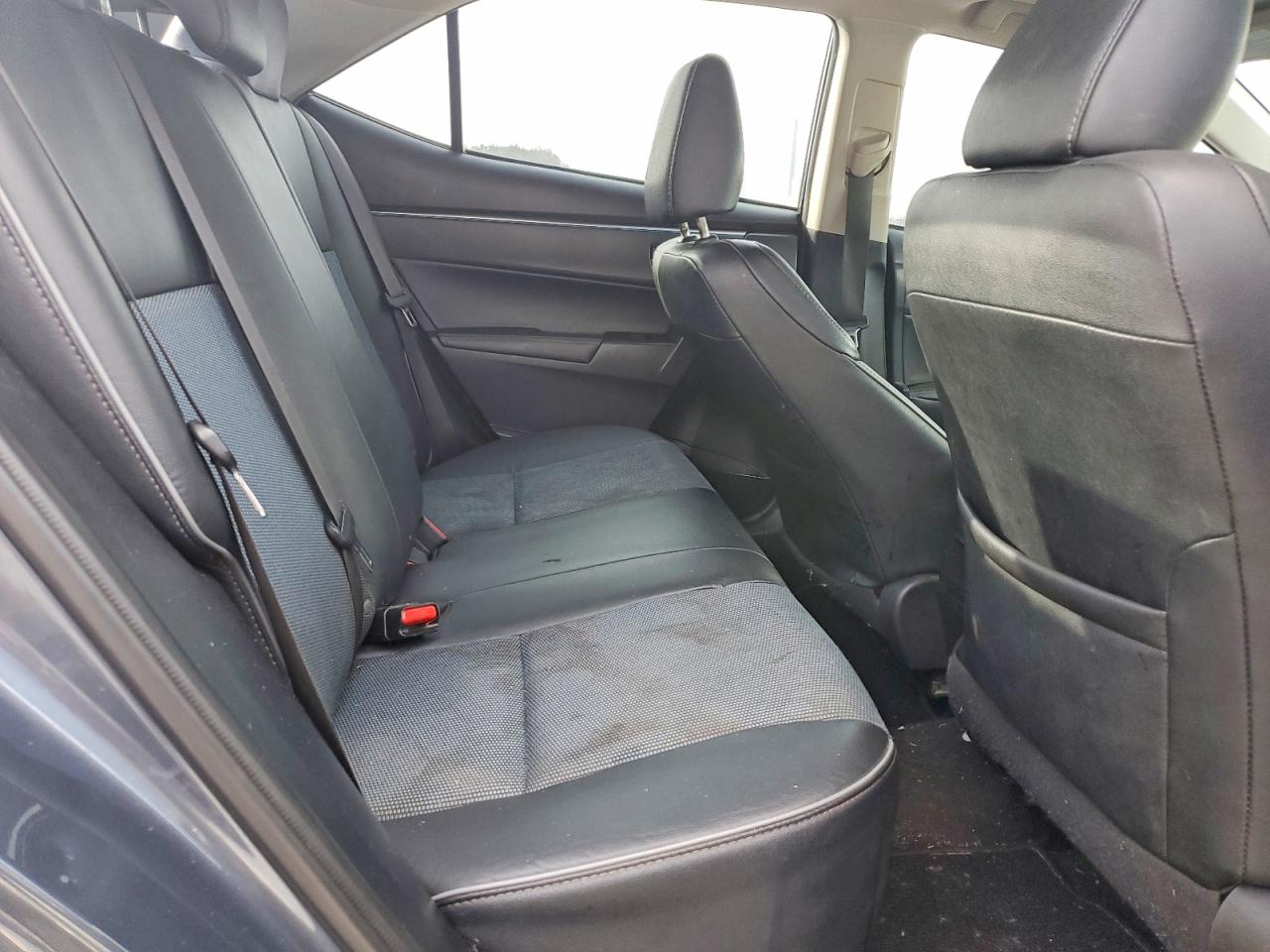 2014 TOYOTA COROLLA photo 10