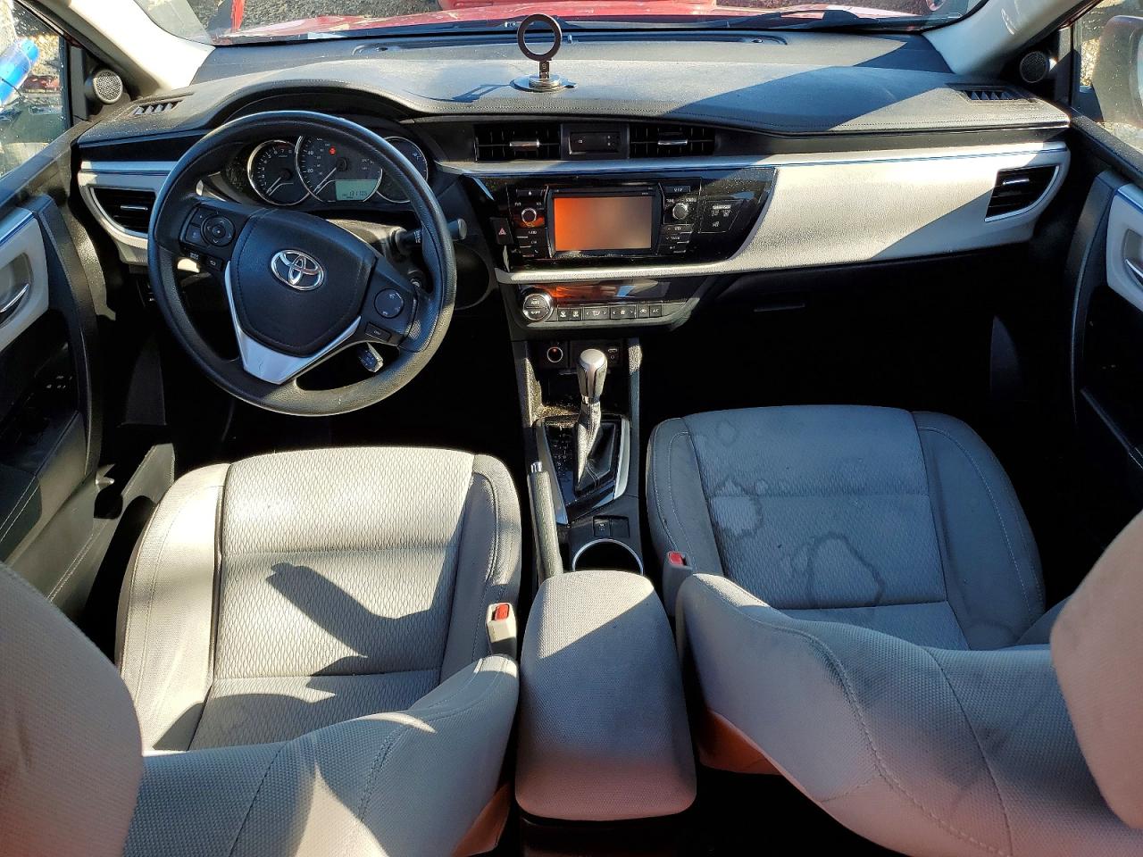 2016 TOYOTA COROLLA L photo 8