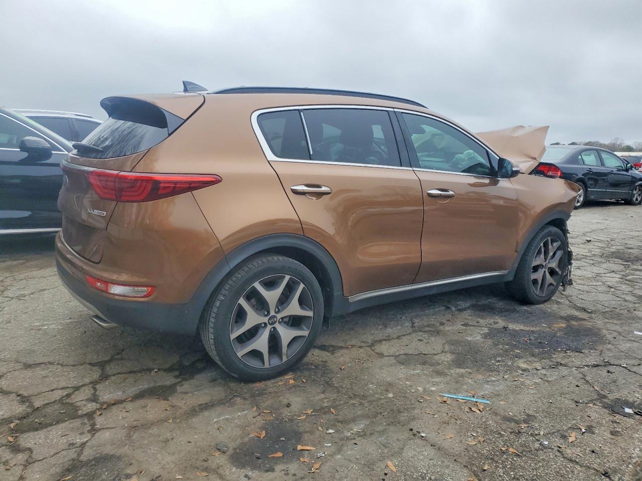 2019 KIA SPORTAGE SX photo 3