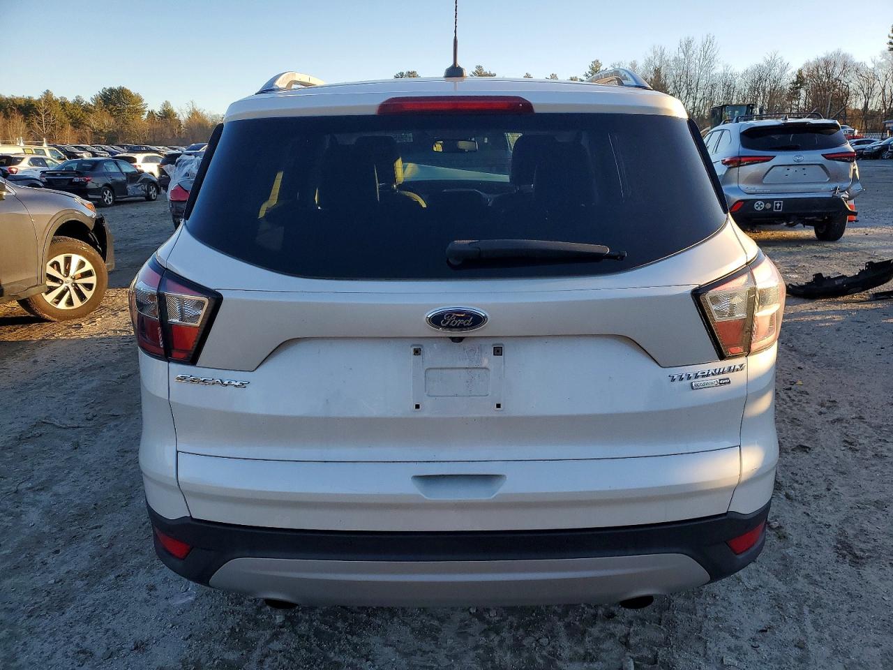 2017 FORD ESCAPE TITANIUM photo 6