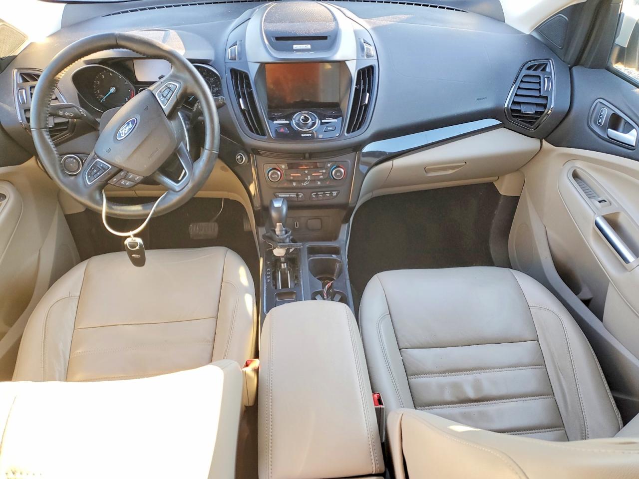 2017 FORD ESCAPE TITANIUM photo 8