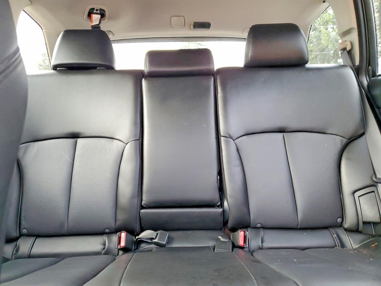 2012 SUBARU OUTBACK 3.6R LIMITED photo 10