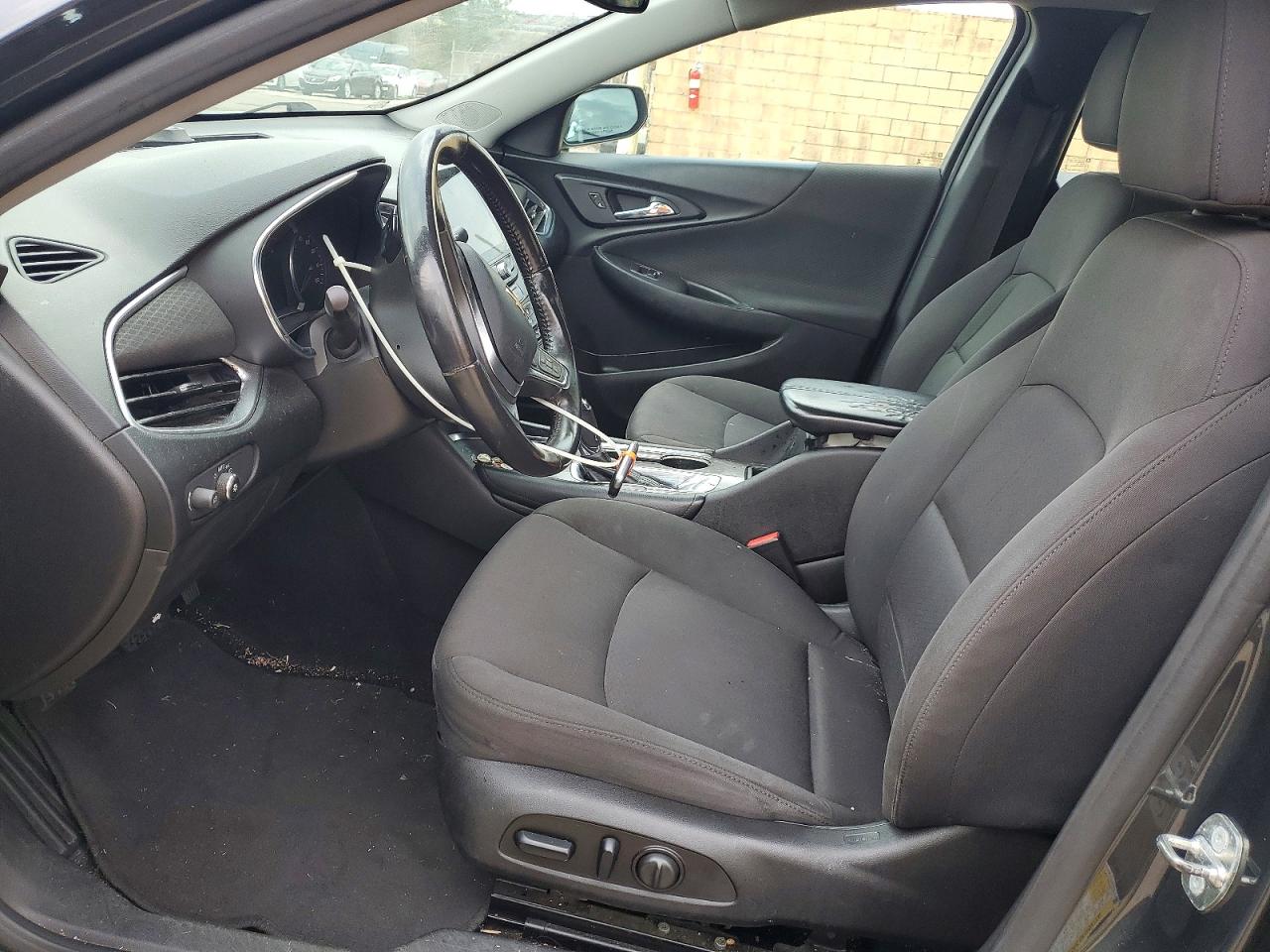 2018 CHEVROLET MALIBU LT photo 13