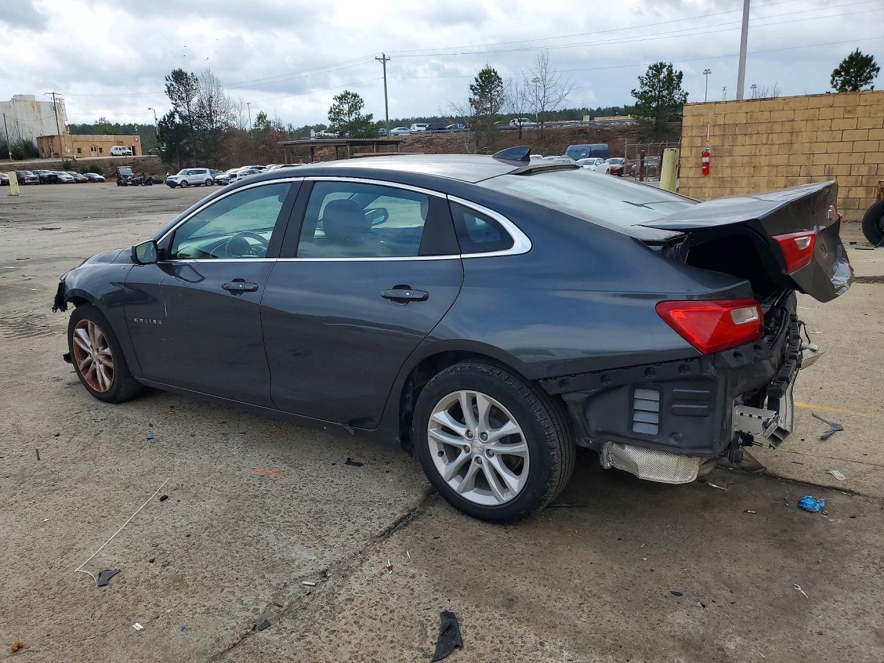 2018 CHEVROLET MALIBU LT photo 3