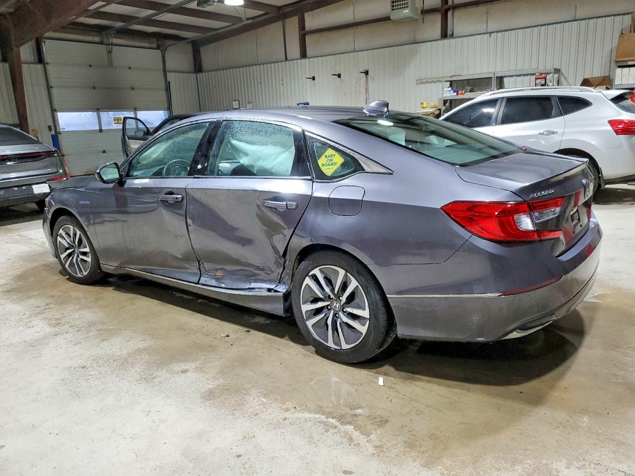 2018 HONDA ACCORD HYBRID EX photo 2