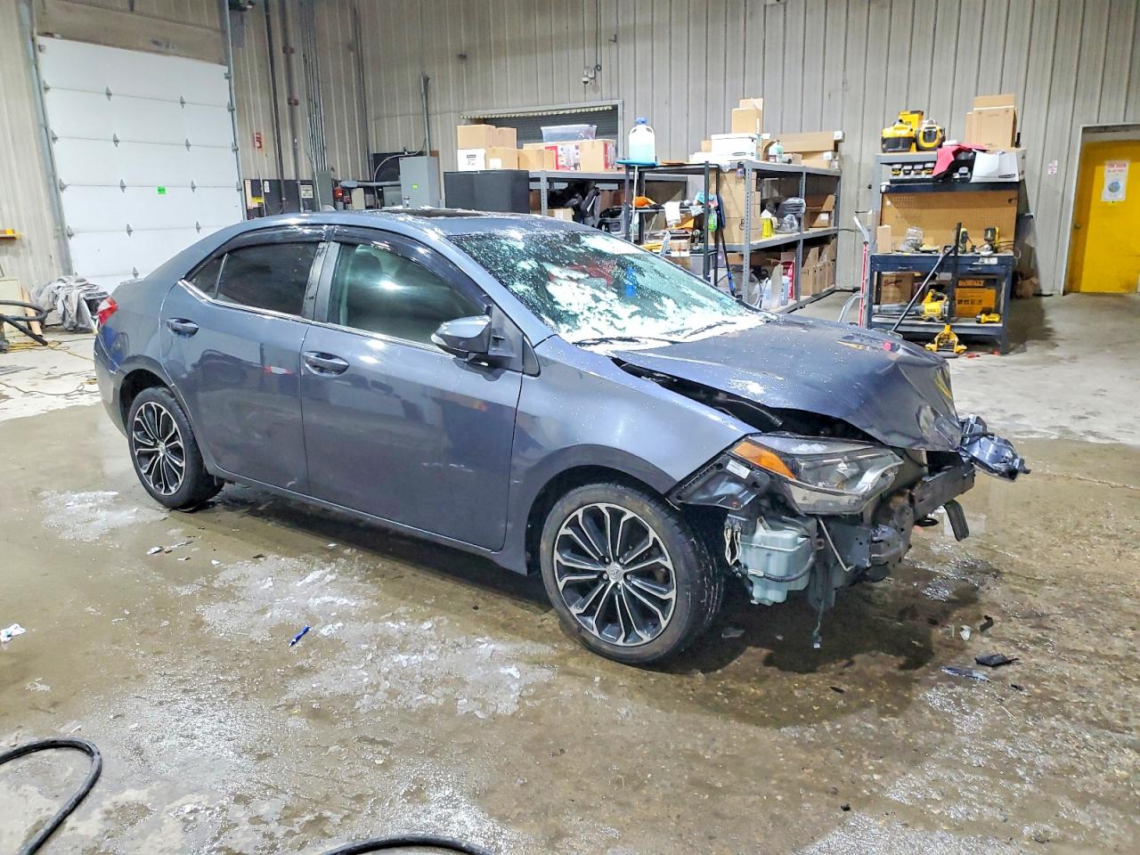 2014 TOYOTA COROLLA S PLUS photo 4