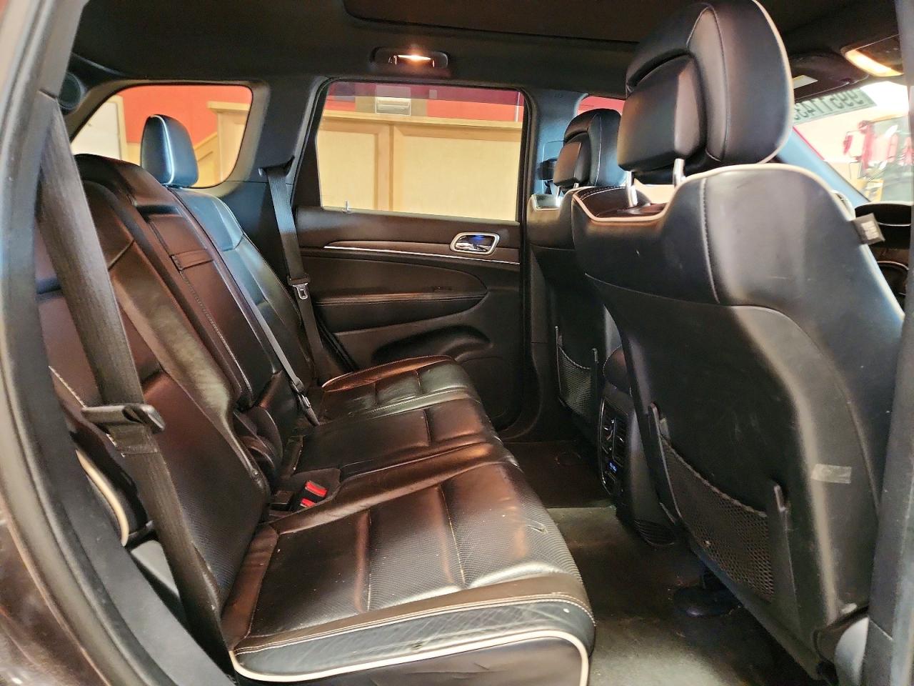 2014 JEEP GRAND CHEROKEE OVERLAND photo 11