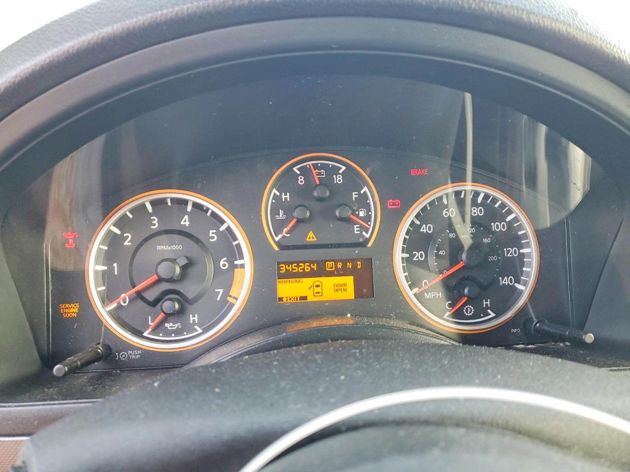 2011 NISSAN ARMADA SV photo 9