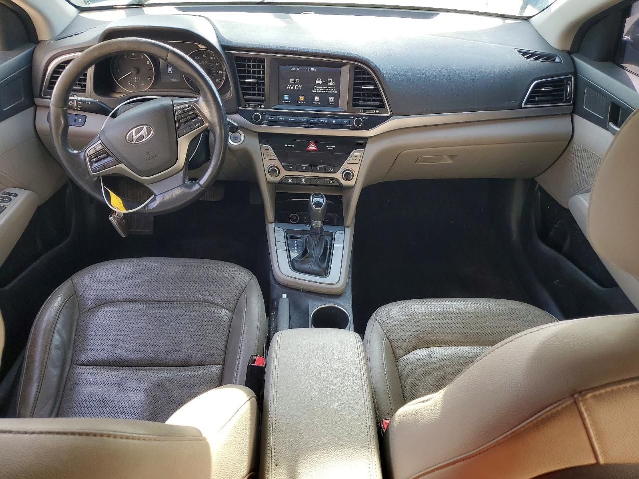 2018 HYUNDAI ELANTRA SEL photo 8