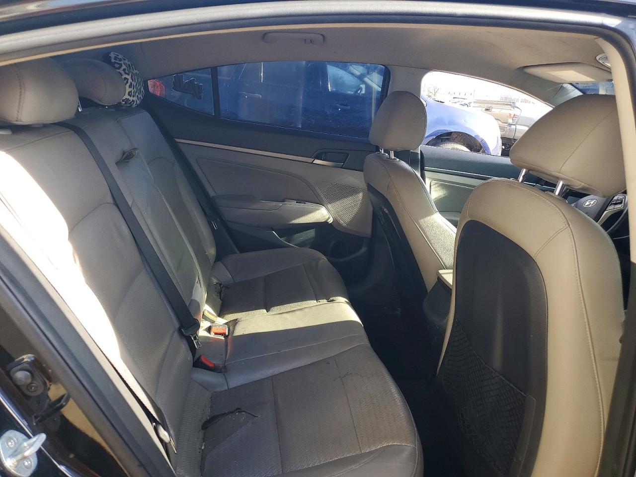 2018 HYUNDAI ELANTRA SEL photo 10