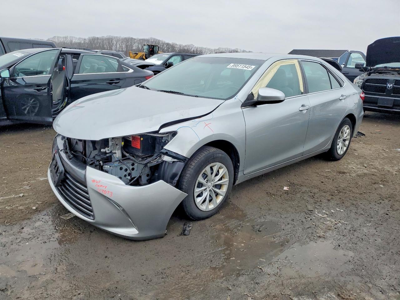 2016 TOYOTA CAMRY