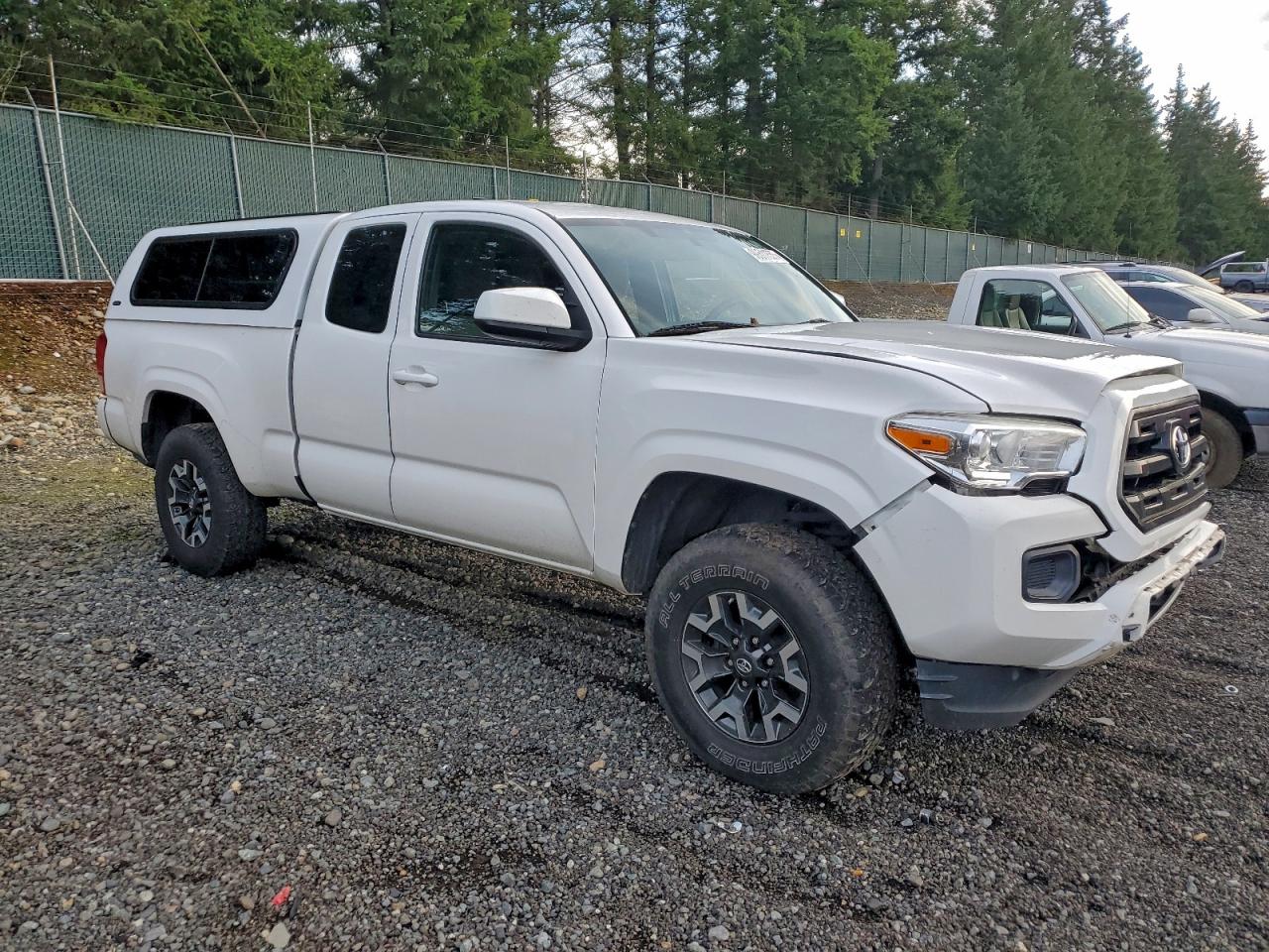 2017 TOYOTA TACOMA ACCESS CAB photo 4