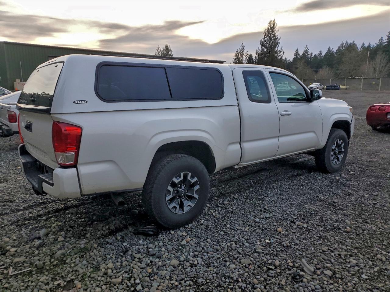 2017 TOYOTA TACOMA ACCESS CAB photo 3