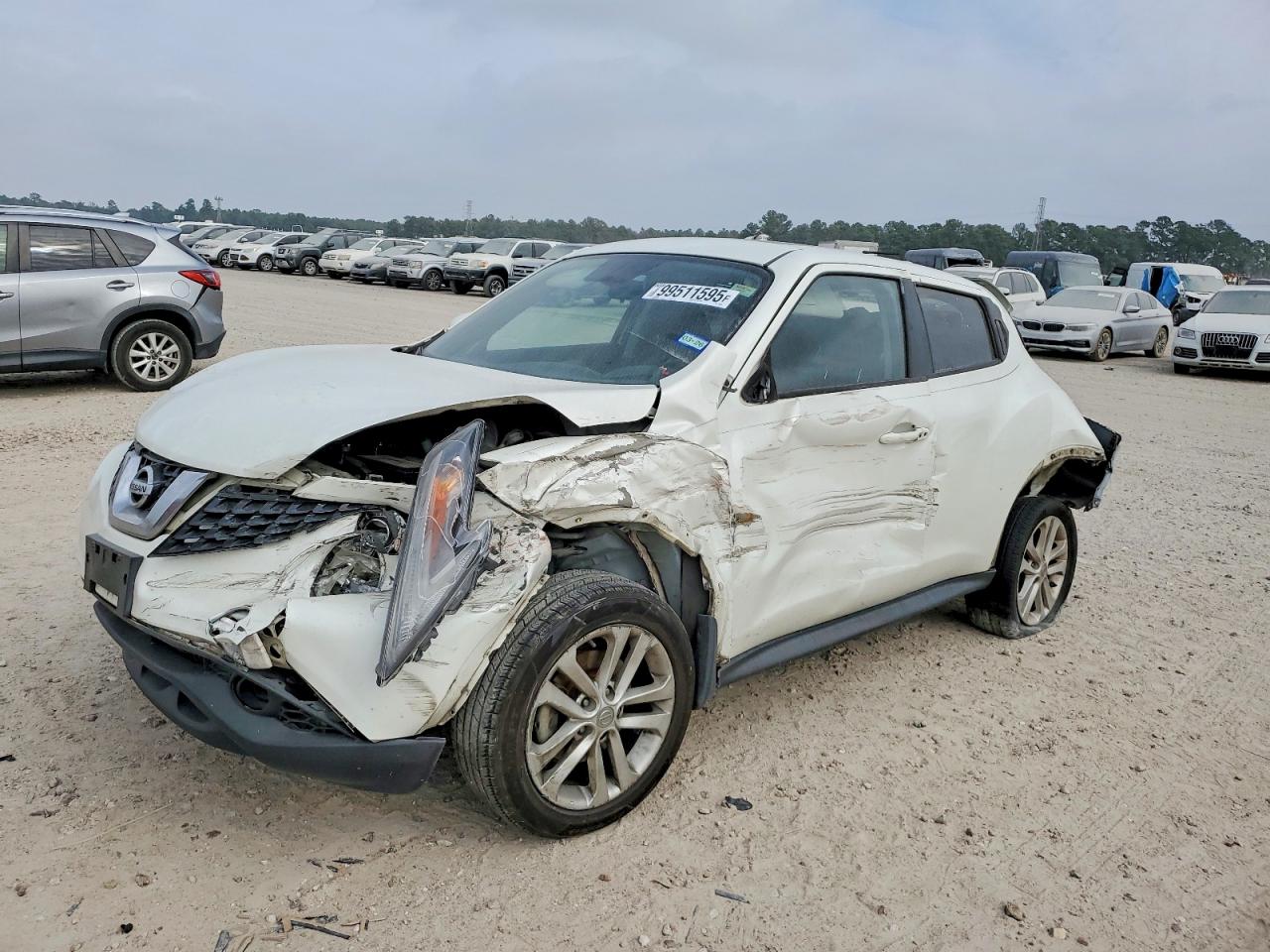 2015 NISSAN JUKE