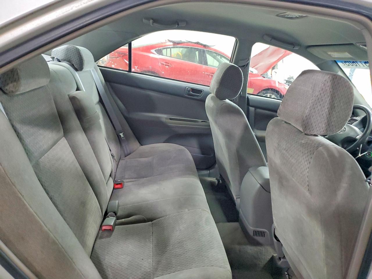 2002 TOYOTA CAMRY LE photo 10