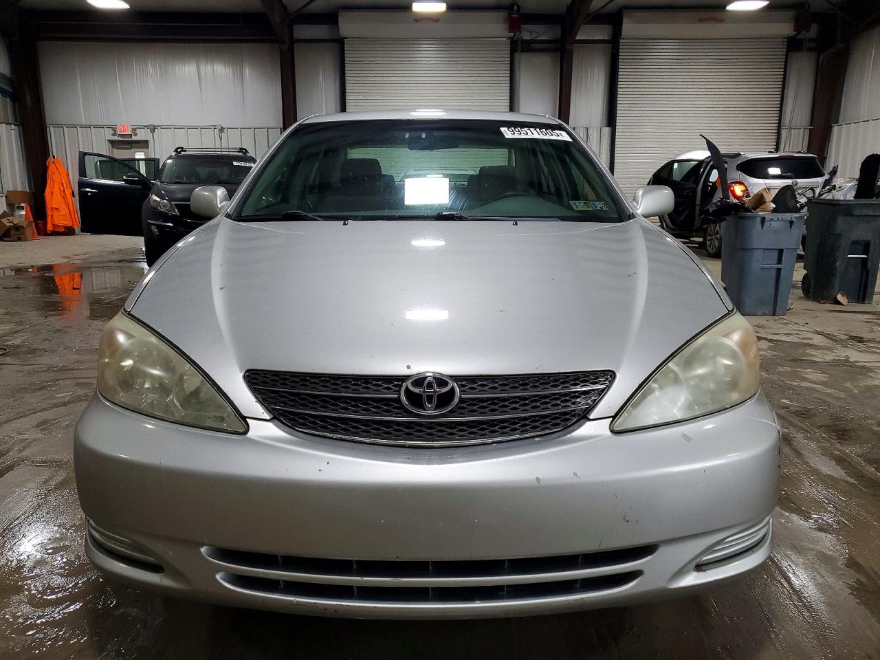 2002 TOYOTA CAMRY LE photo 5