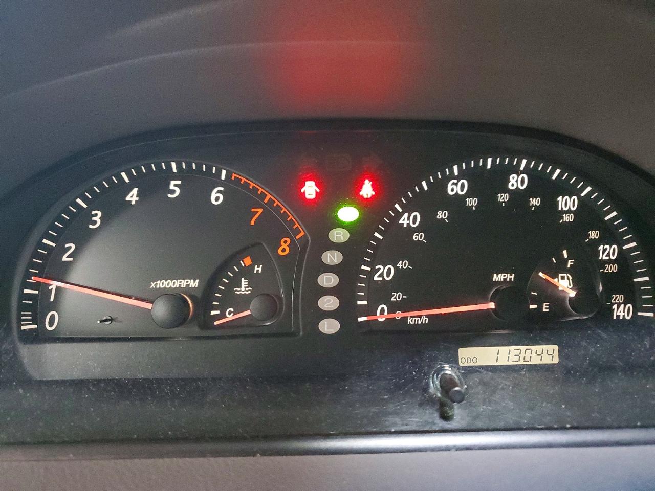 2002 TOYOTA CAMRY LE photo 9