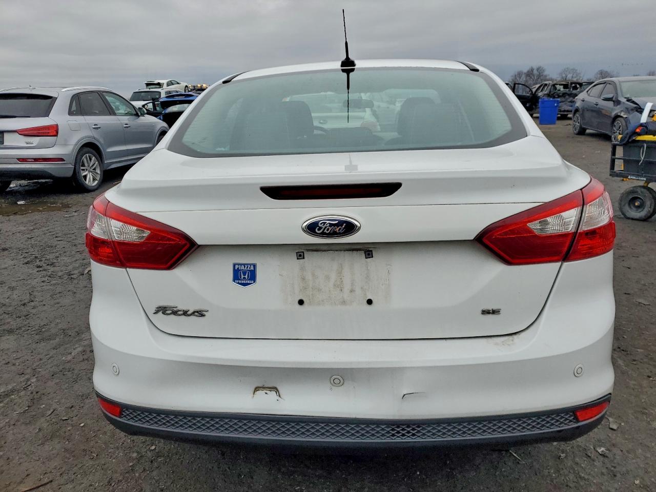 2014 FORD FOCUS SE photo 6