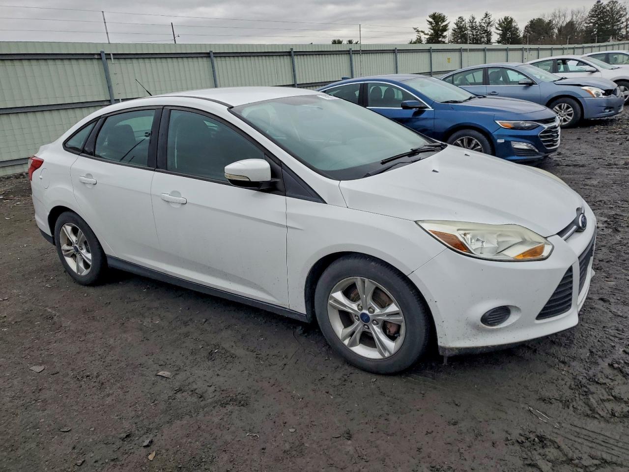 2014 FORD FOCUS SE photo 4