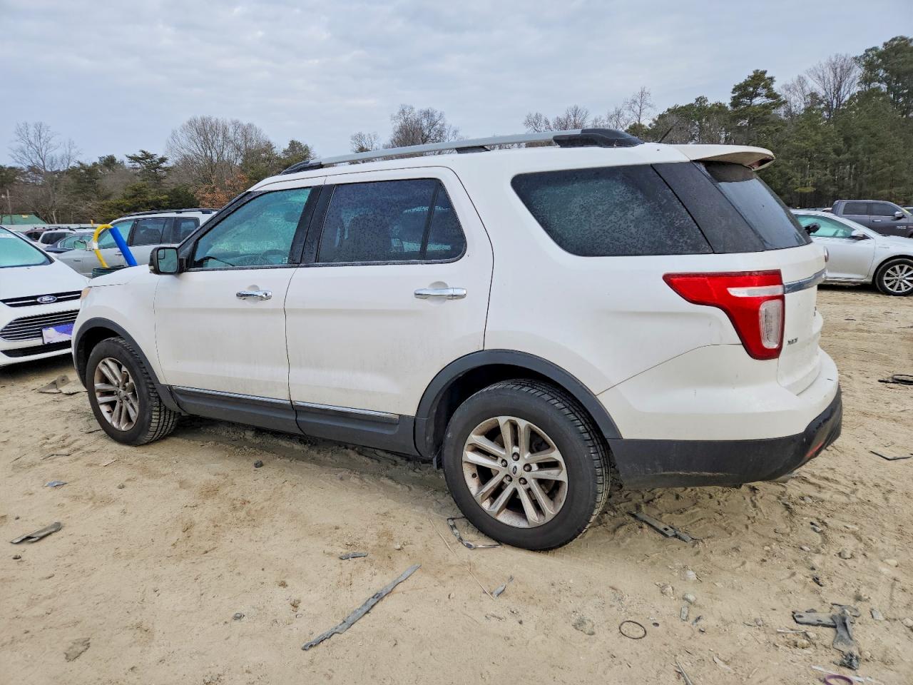 2013 FORD EXPLORER XLT photo 2