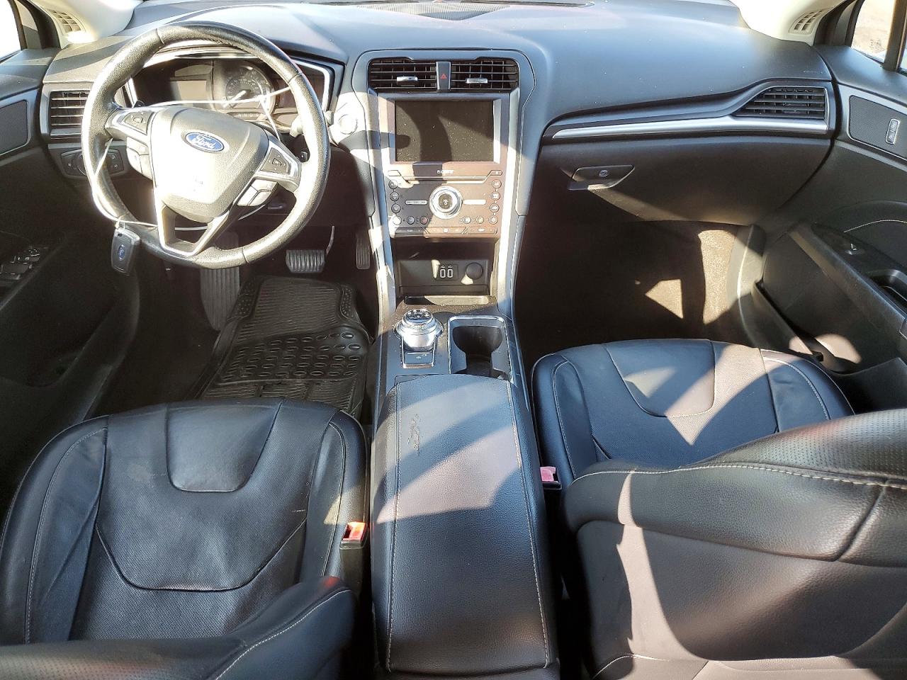2019 FORD FUSION TITANIUM photo 8