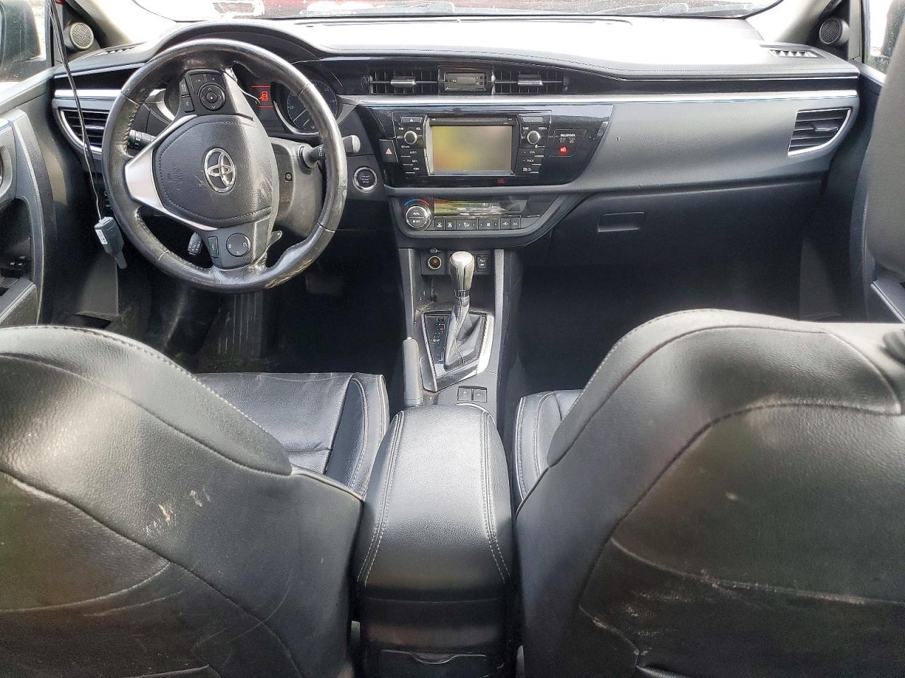 2014 TOYOTA COROLLA L photo 8