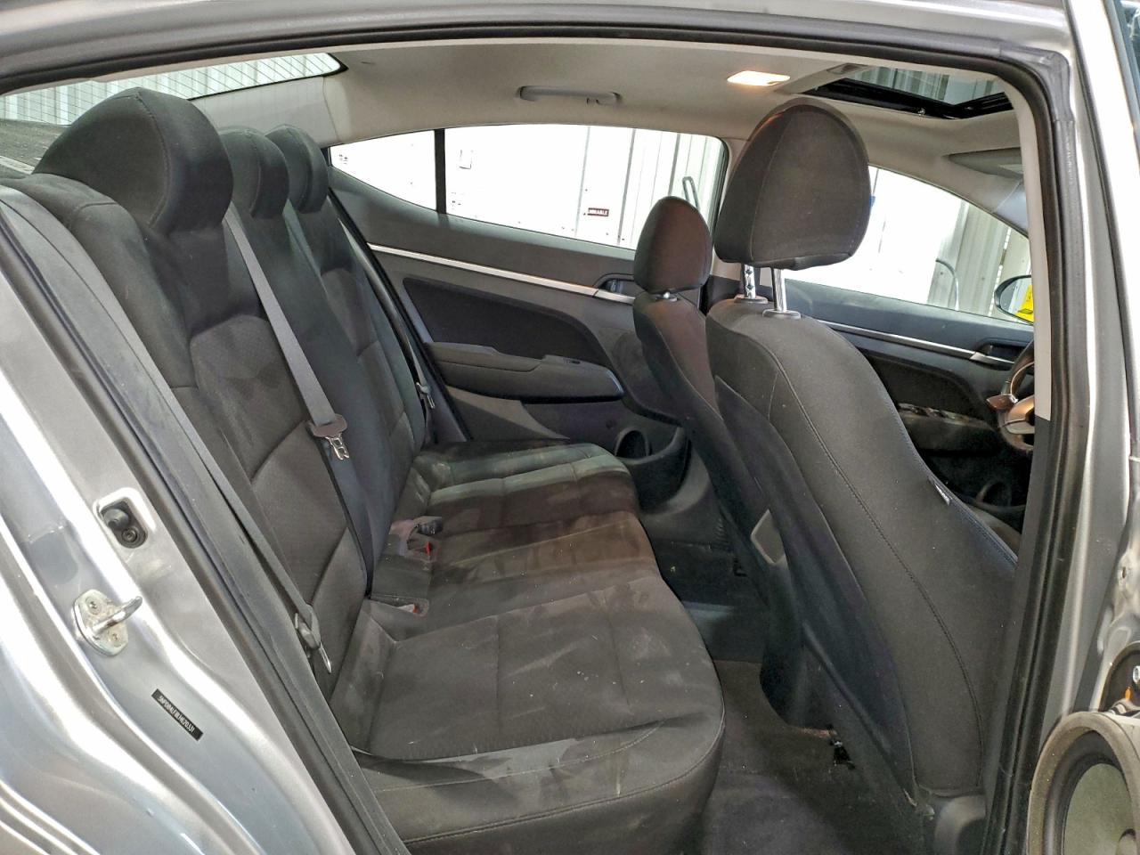 2020 HYUNDAI ELANTRA SEL photo 19
