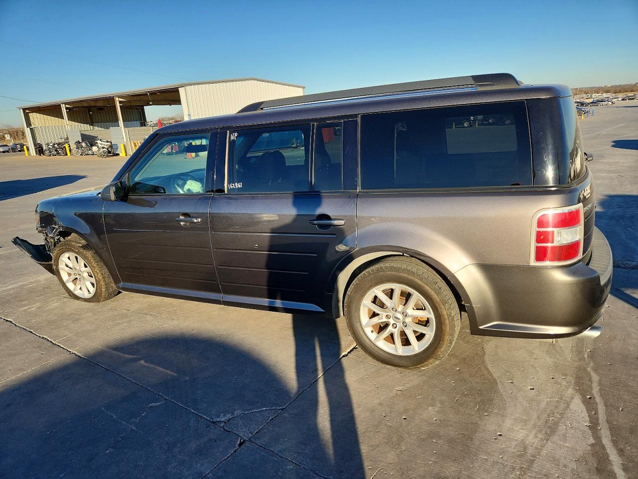 2015 FORD FLEX SE photo 2
